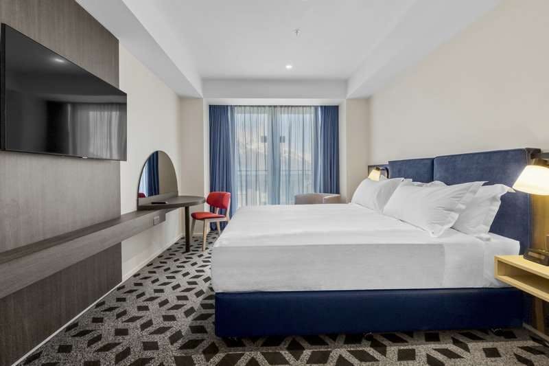 Hotel Holiday Inn Queenstown Remarkables Park photo 1