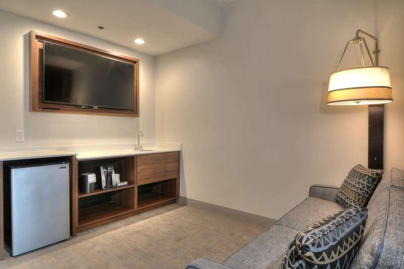 Hotel Holiday Inn & Suites Pigeon Forge Convention Center, an IHG Hotel photo 3