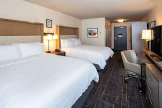 Hotel Holiday Inn & Suites Detroit Troy photo 2