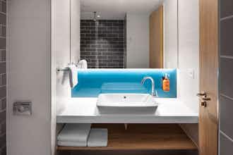 Hotel Holiday Inn Express Aarburg Oftringen photo 5