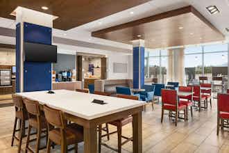 Hotel Holiday Inn Express & Suites Ukiah photo 3