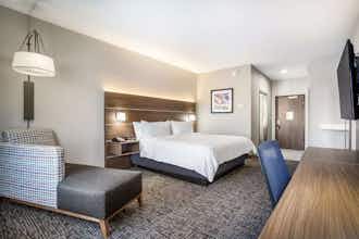 Hotel Holiday Inn Express & Suites Tulsa East Catoosa photo 1