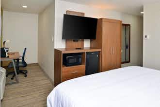 Hotel Holiday Inn Express Santa Rosa North photo 5
