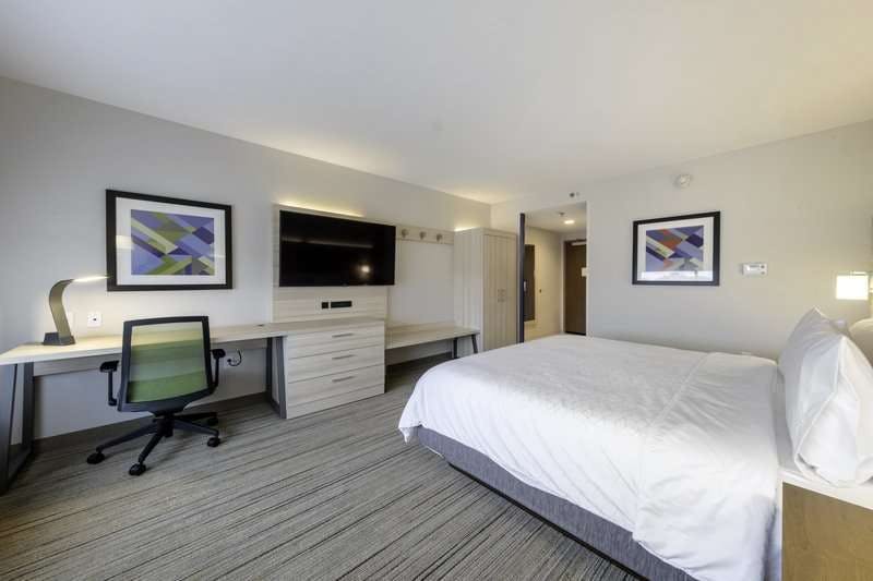 Hotel Holiday Inn Express & Suites Staunton photo 4