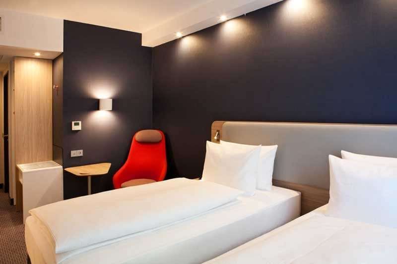 Hotel Holiday Inn Express Bochum photo 2