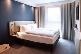 Hotel Holiday Inn Express Düsseldorf Airport photo 1