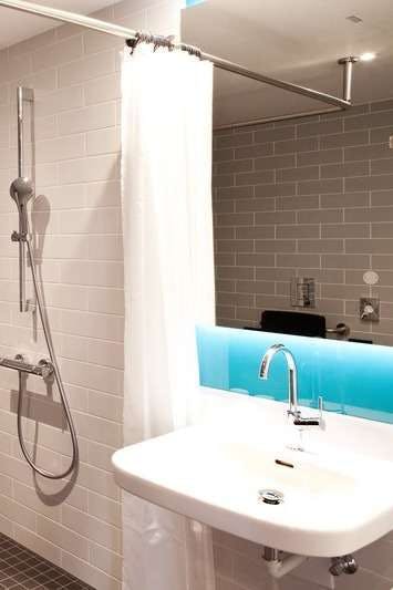 Hotel Holiday Inn Express Düsseldorf Airport photo 3