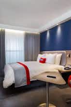 Hotel Holiday Inn Express & Suites Basel Allschwil photo 1