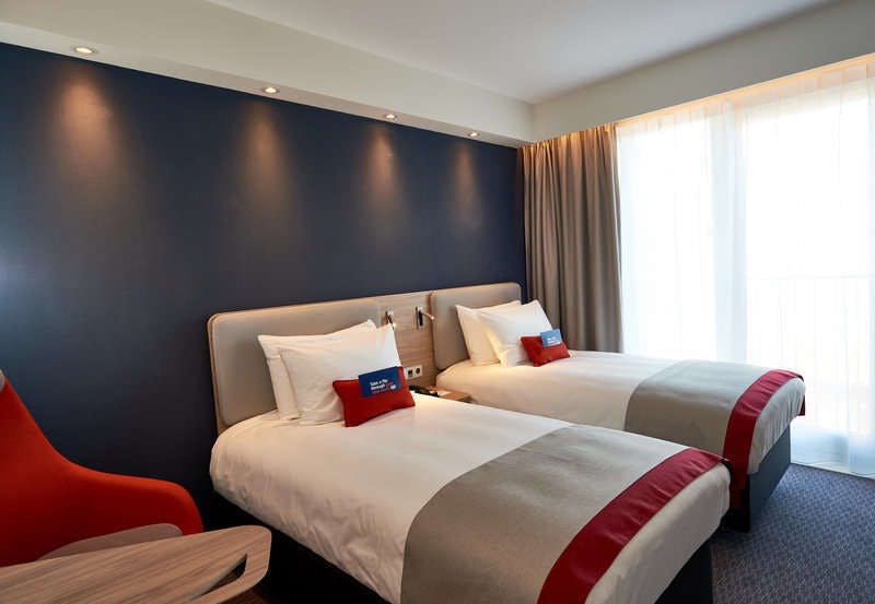 Hotel Holiday Inn Express Amsterdam City Hall photo 1