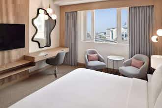 Hotel Crowne Plaza Dubai Jumeirah photo 2