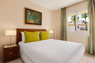 Hotel Ramada Hotel & Suites by Wyndham Costa del Sol Fuengirola photo 1