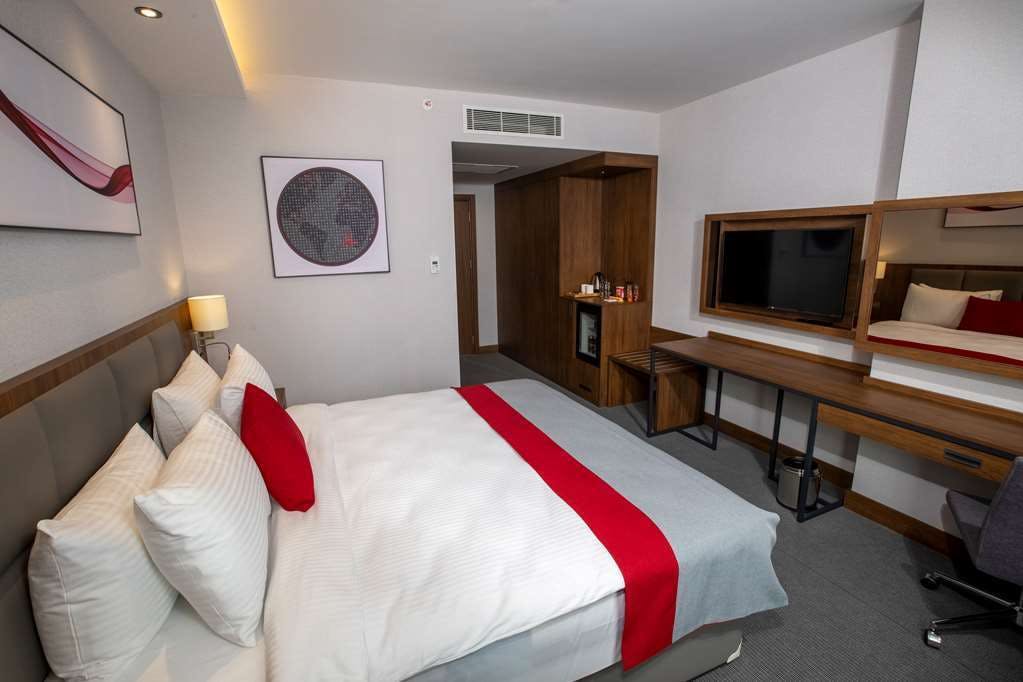 Hotel Ramada by Wyndham Izmir Aliaga photo 2