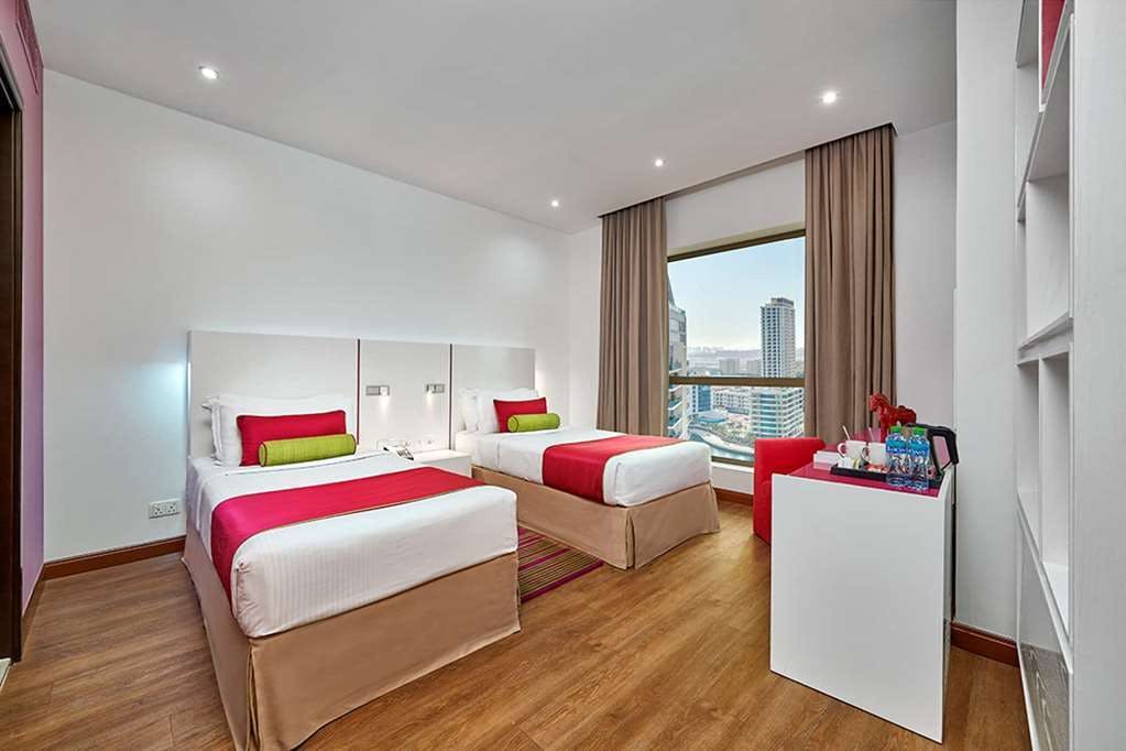 Hotel Ramada Htl and Stes Dubai JBR photo 2