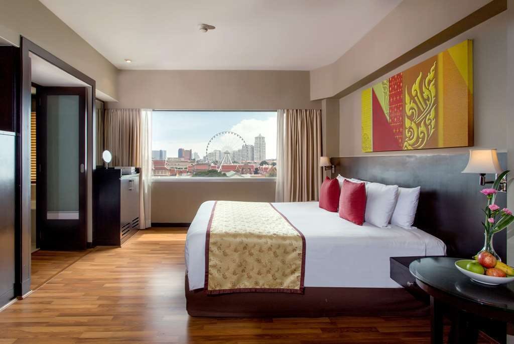 Hotel Ramada Plaza by Wyndham Bangkok Menam Riverside photo 1