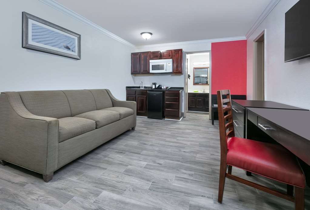 Hotel Ramada by Wyndham Diamondhead I-10/Gulfport photo 1