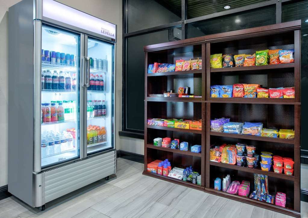 Hotel Ramada by Wyndham Diamondhead I-10/Gulfport photo 4