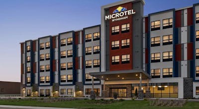Microtel Inn & Suites by Wyndham Boisbriand
