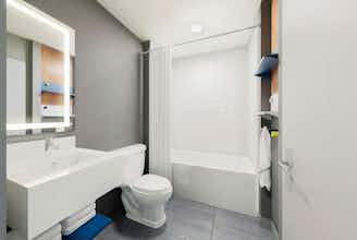 Hotel Microtel Inn & Suites by Wyndham Winchester photo 4