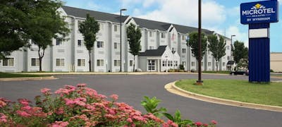 Microtel Madison East