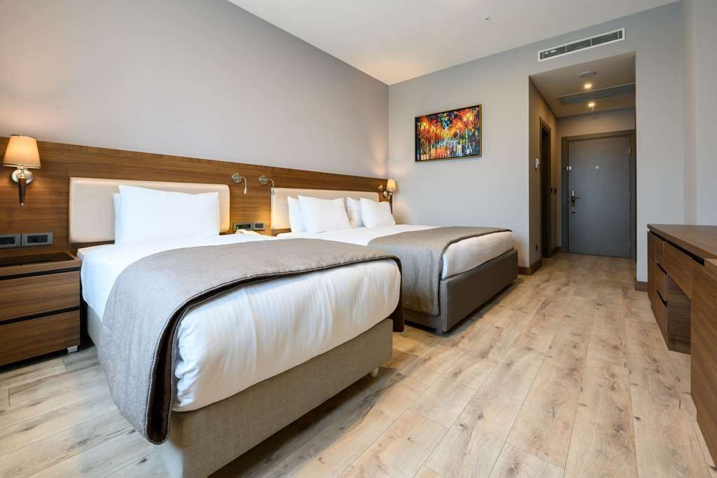 Hotel La Quinta by Wyndham Istanbul Gunesli photo 3