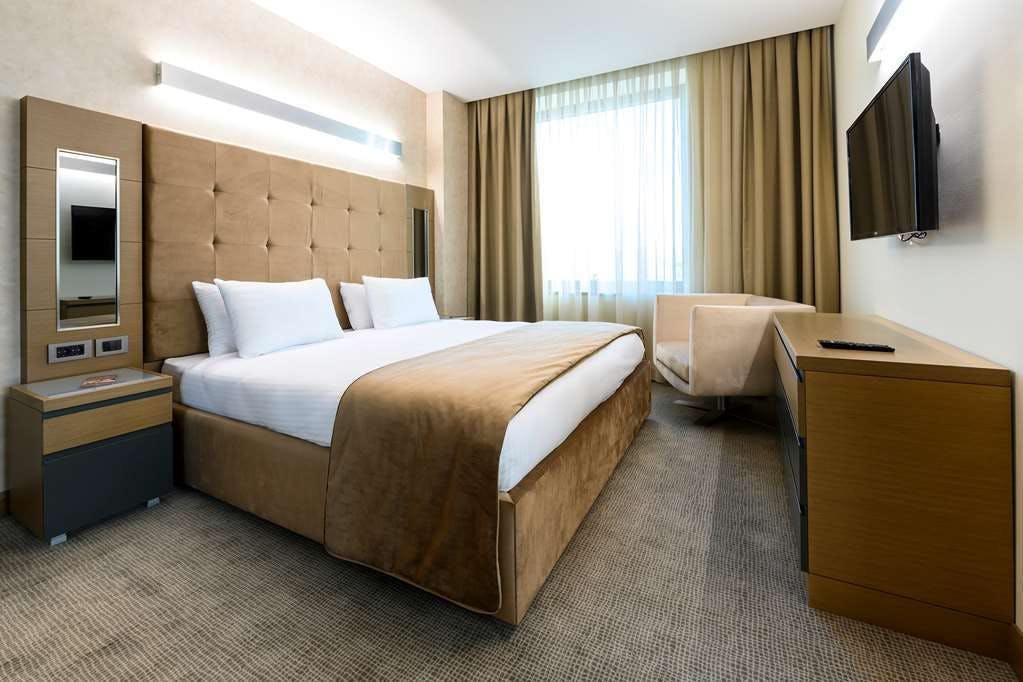 Hotel La Quinta by Wyndham Istanbul Gunesli photo 1