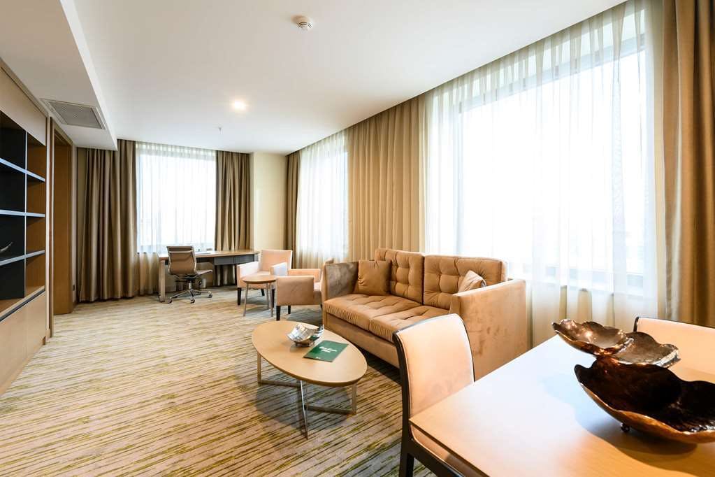 Hotel La Quinta by Wyndham Istanbul Gunesli photo 5