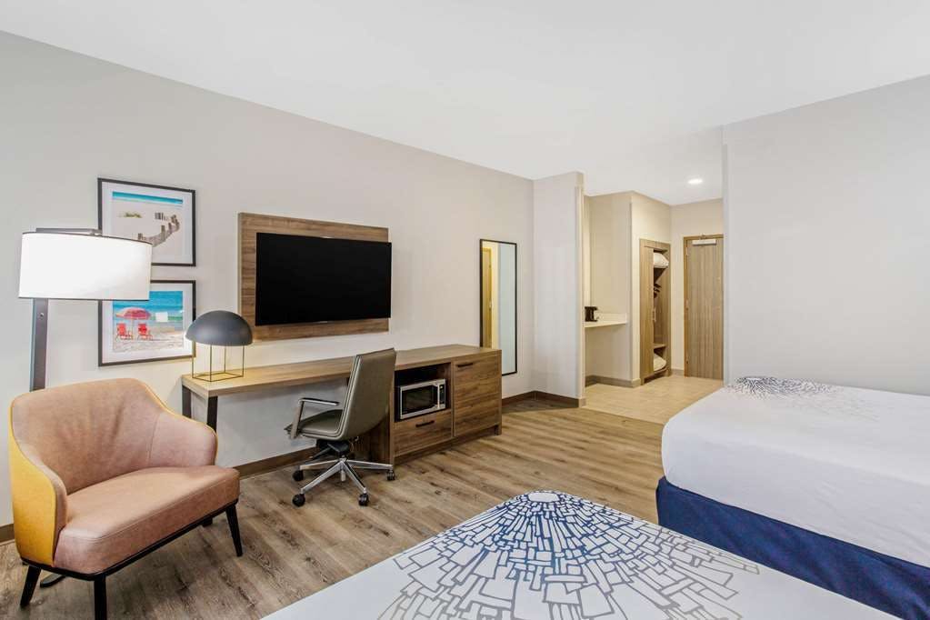 Hotel La Quinta Inn & Suites by Wyndham Miramar Beach-Destin photo 5