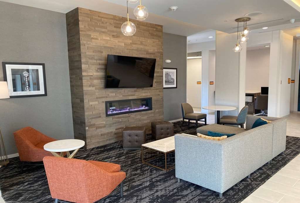 Hotel La Quinta Inn & Suites by Wyndham Centralia photo 4