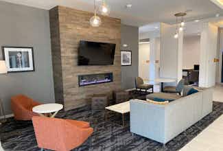 Hotel La Quinta Inn & Suites by Wyndham Centralia photo 4
