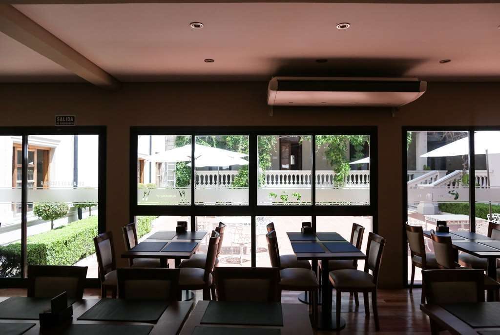 Hotel Howard Johnson by Wyndham Escobar Hotel photo 4