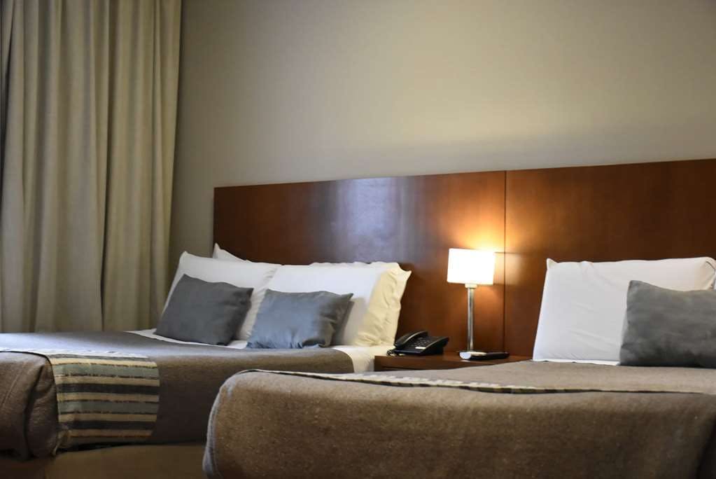 Hotel Howard Johnson by Wyndham Escobar Hotel photo 2