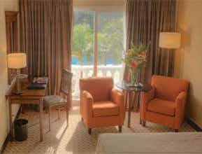 Hotel Howard Johnson by Wyndham Resort Pilar photo 2