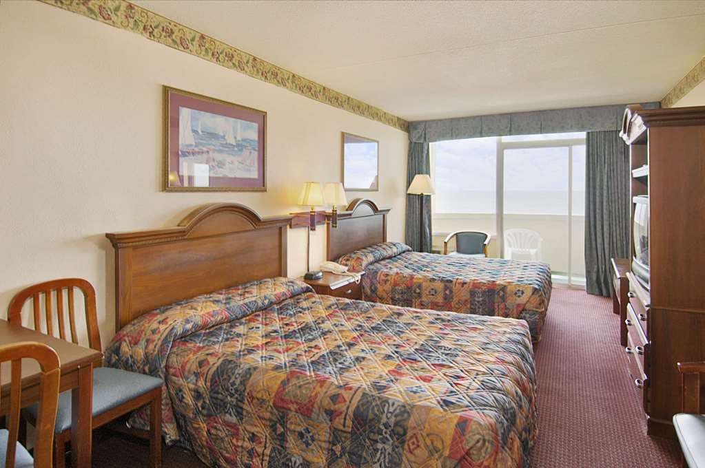 Hotel Days Inn by Wyndham Myrtle Beach-Beach Front photo 4