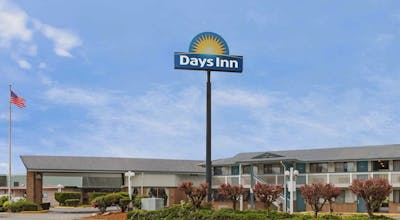 Days Inn by Wyndham Auburn