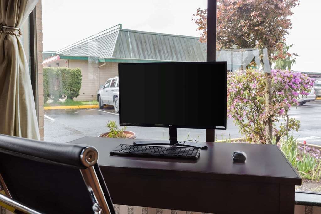 Hotel Days Inn by Wyndham Auburn photo 4