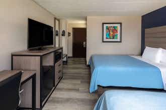 Hotel Baymont Laredo photo 5