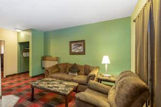 Hotel Baymont Inn Spearfish photo 4