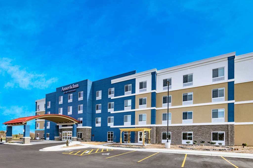 AmericInn International Falls