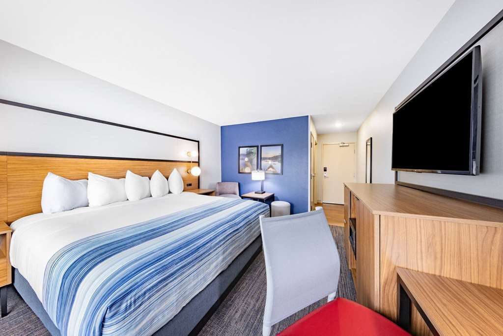 Hotel AmericInn International Falls photo 3