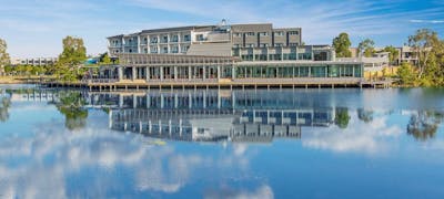 Best Western Plus North Lakes Hotel