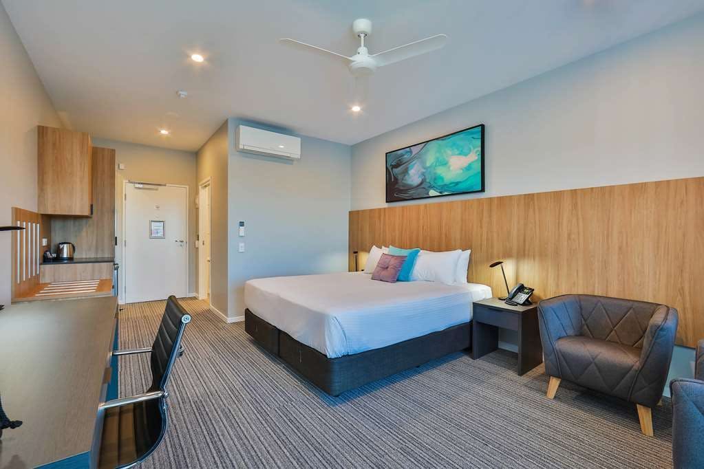 Hotel Best Western Plus North Lakes Hotel photo 2