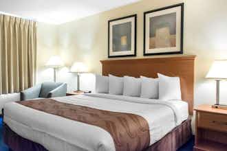 Hotel Days Inn Penn State photo 1