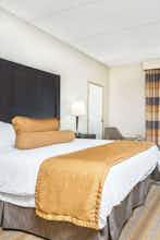 Hotel AmericInn by Wyndham Rochester Near Mayo Clinic photo 1