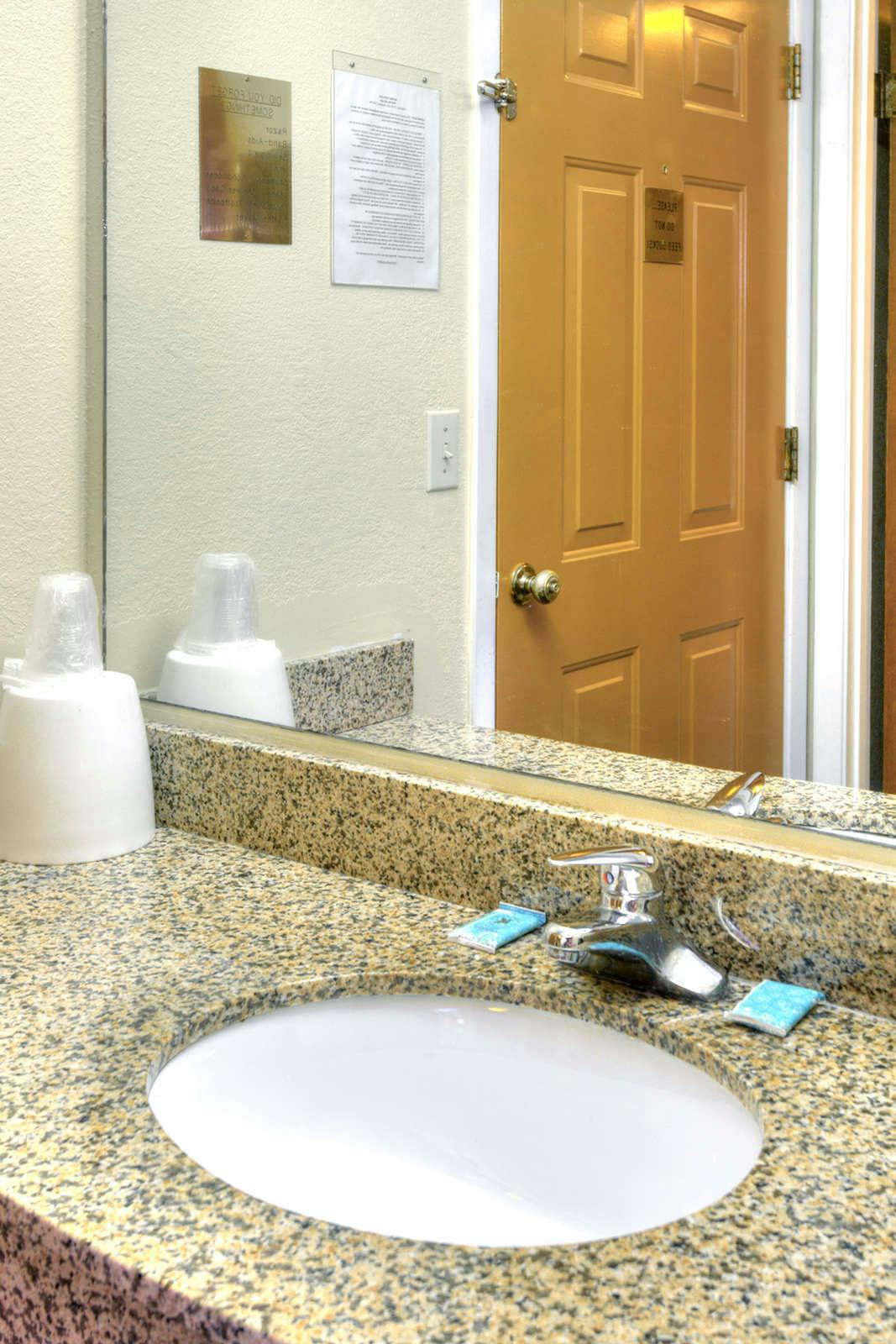 Hotel Riverview Inn photo 5