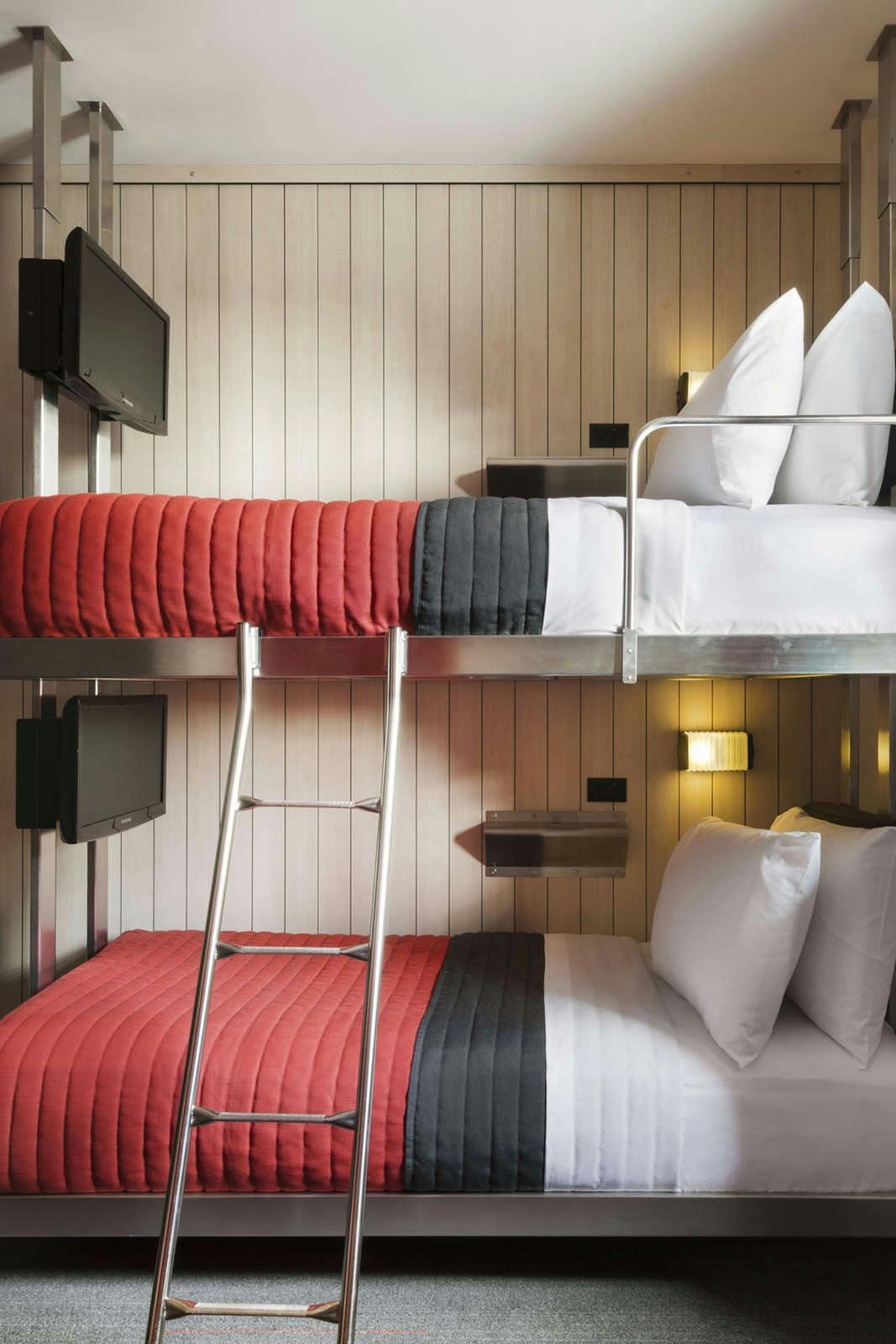 Hotel Pod 39 - Bunk Pods photo 5