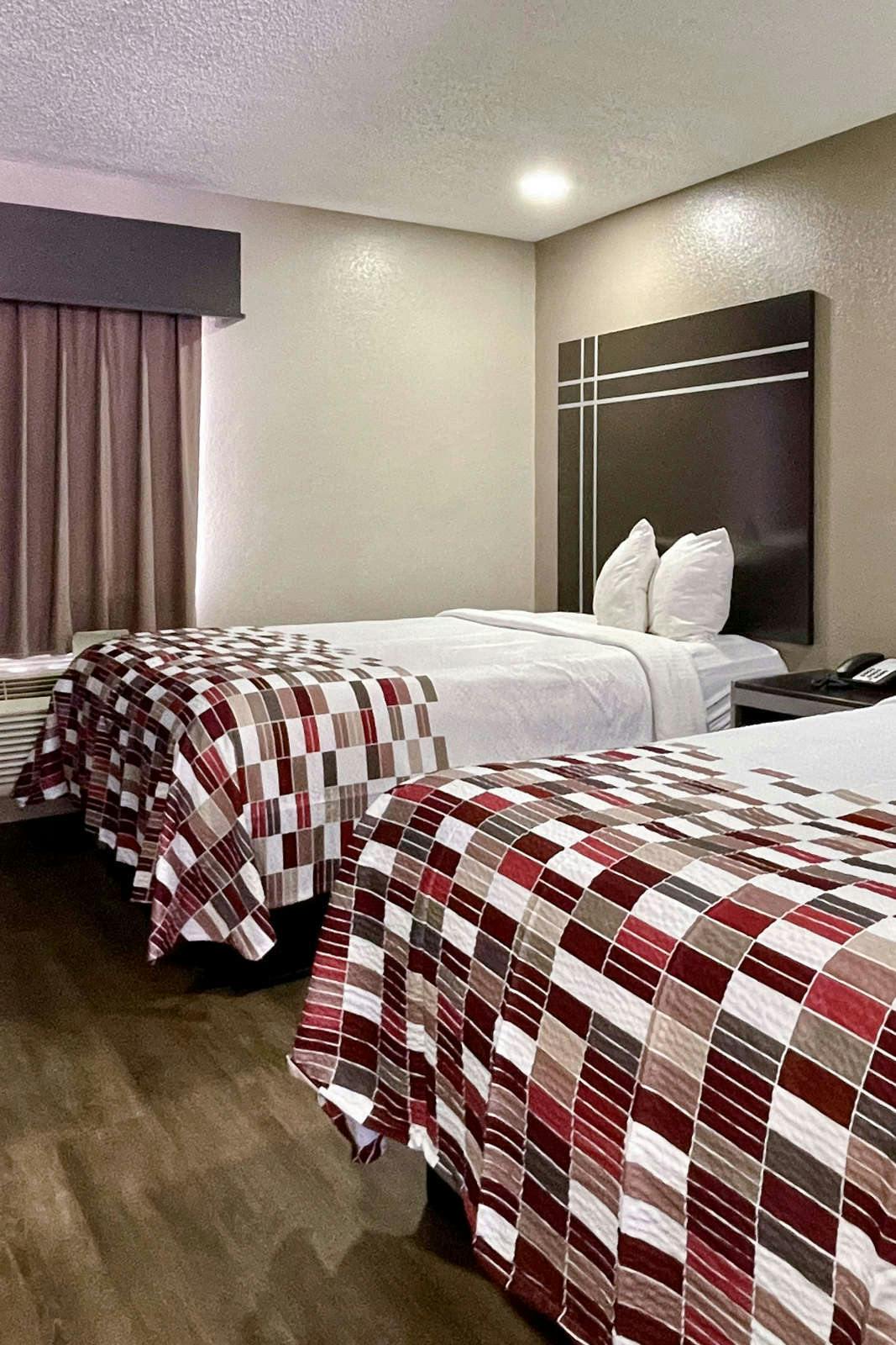 Hotel Red Roof Inn & Suites Jackson - Richland photo 4