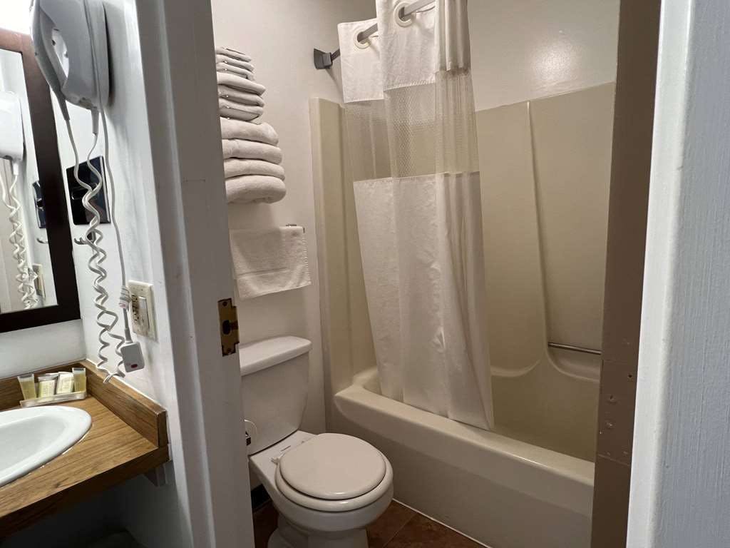 Hotel Travelodge by Wyndham Hershey photo 3