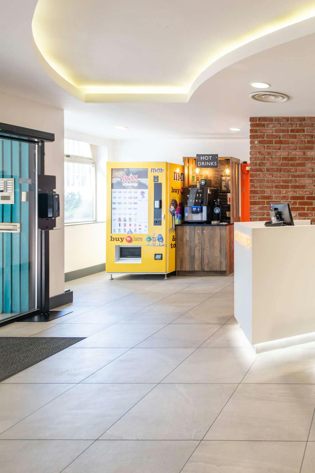 Hotel easyHotel London Croydon photo 2