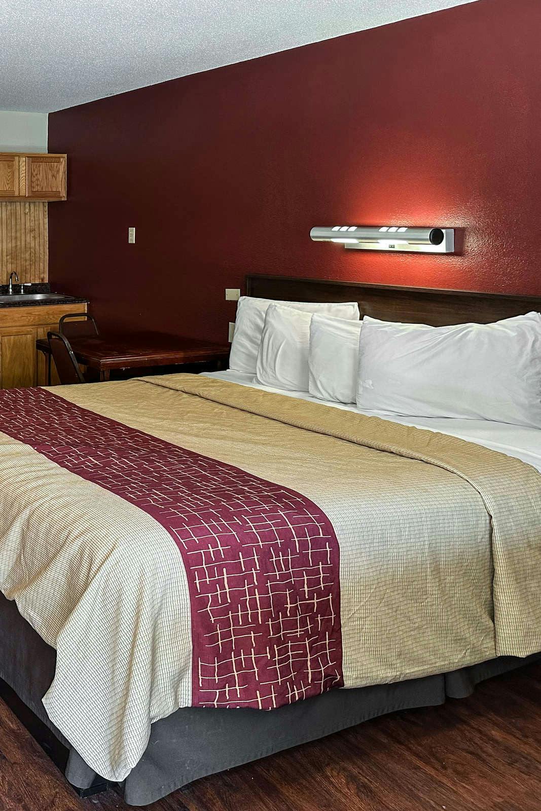 Hotel Red Roof Inn Parkersburg photo 5