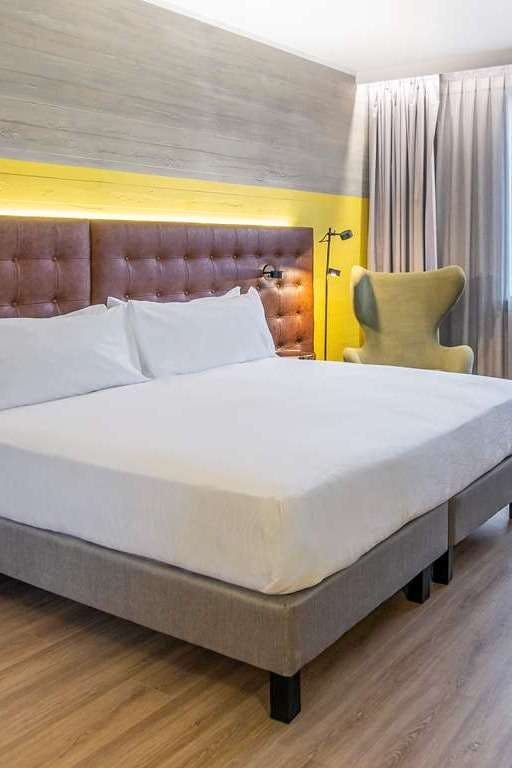 Hotel Pullman Santiago El Bosque photo 1